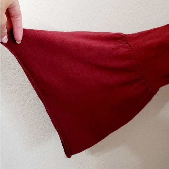 🚨🚨3/$25 SALE🚨🚨•ONLY 1 LEFT!•Burgundy sweater w/star motif•NWT - Picture 3 of 10